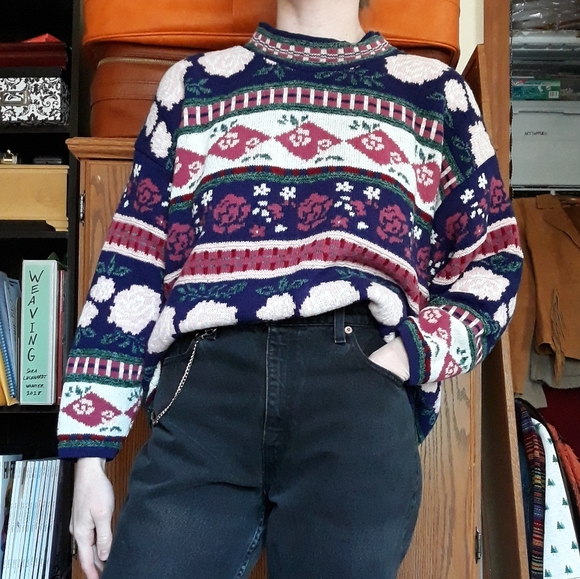 Vintage Sweaters - 80s Roses Knit Sweater